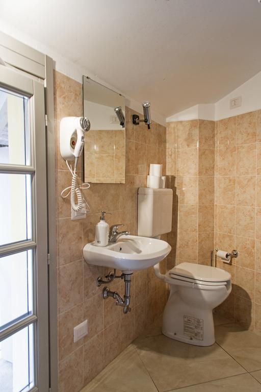 Suite Tower Бергамо Стая снимка