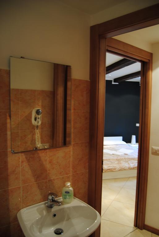 Suite Tower Бергамо Екстериор снимка